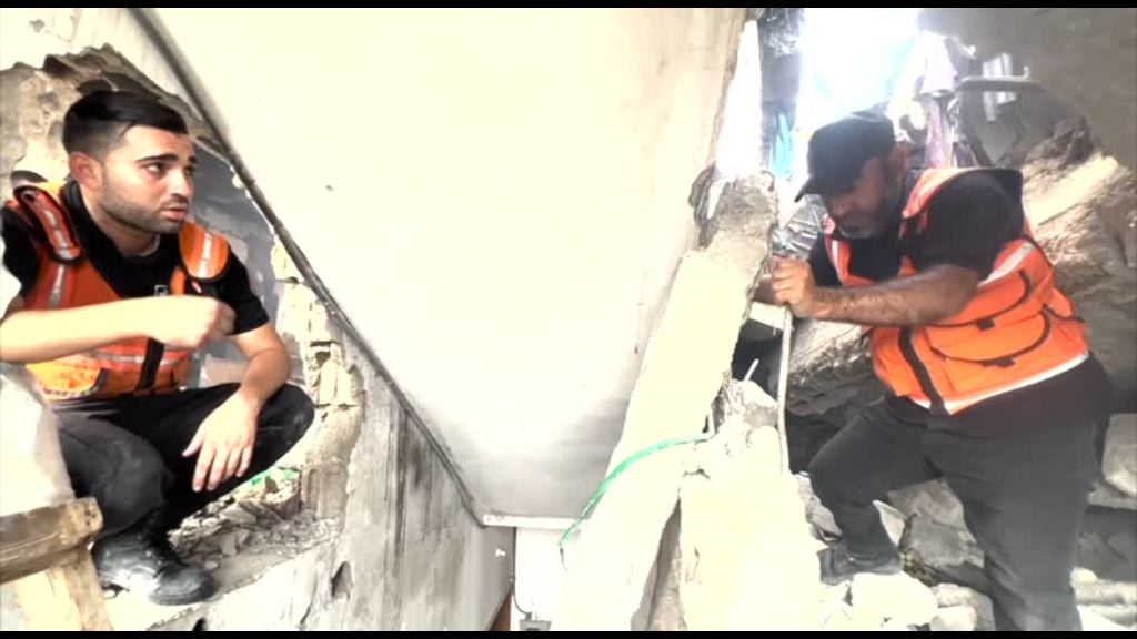 soccorritori-nella-striscia-di-gaza:-fra-bombe,-mezzi-in-panne-e-lutto