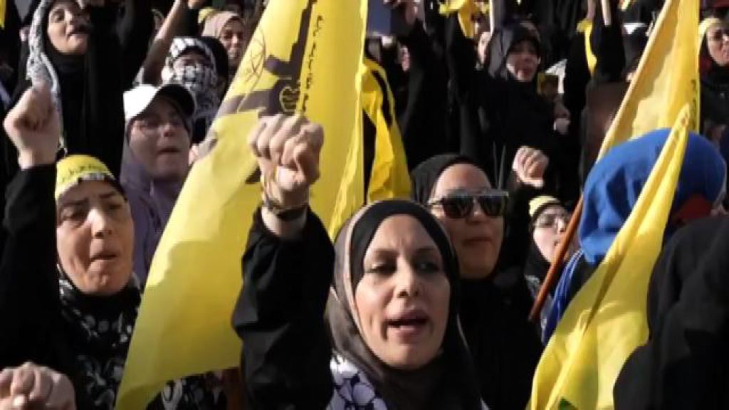 sostenitori-di-hezbollah-in-strada-a-beirut